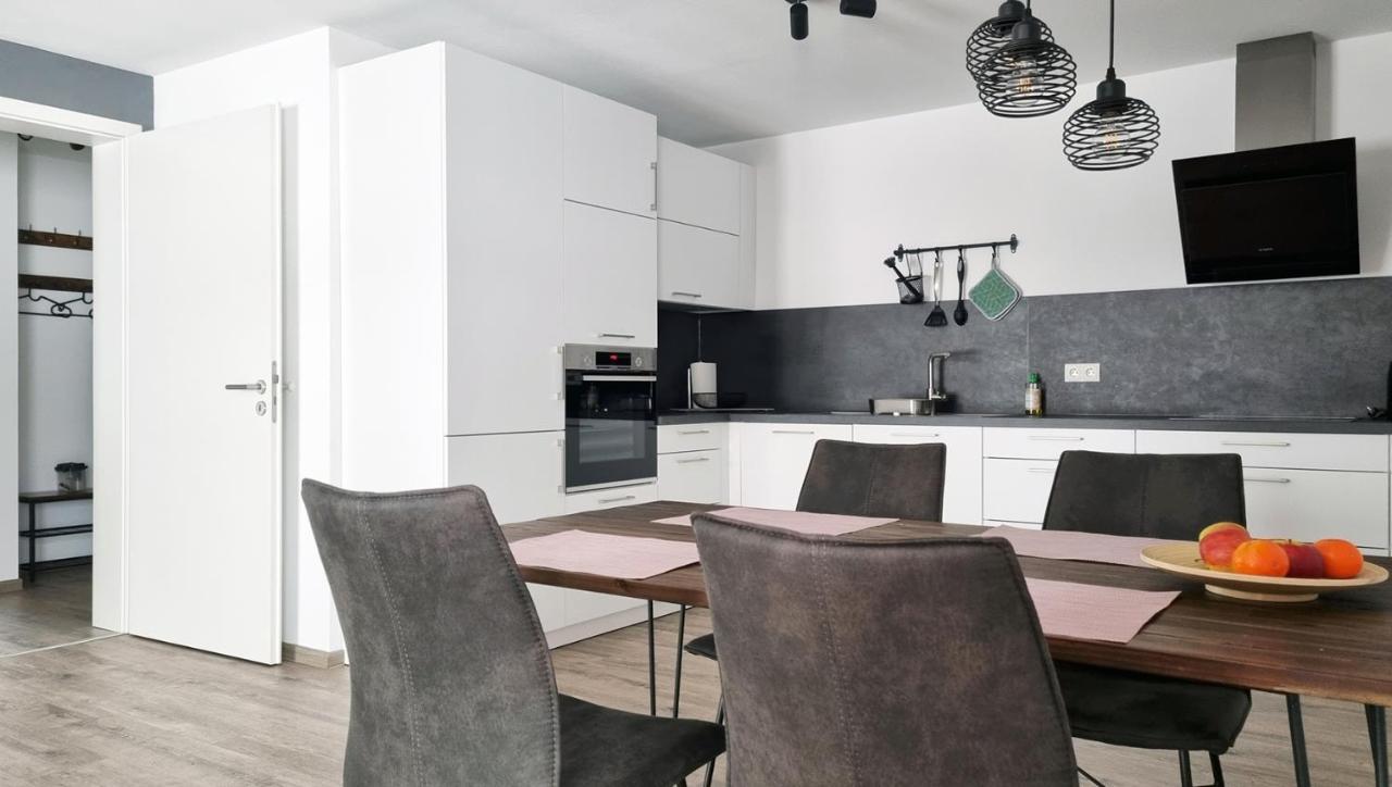Rehkitz Apartment Байерсброн Екстериор снимка
